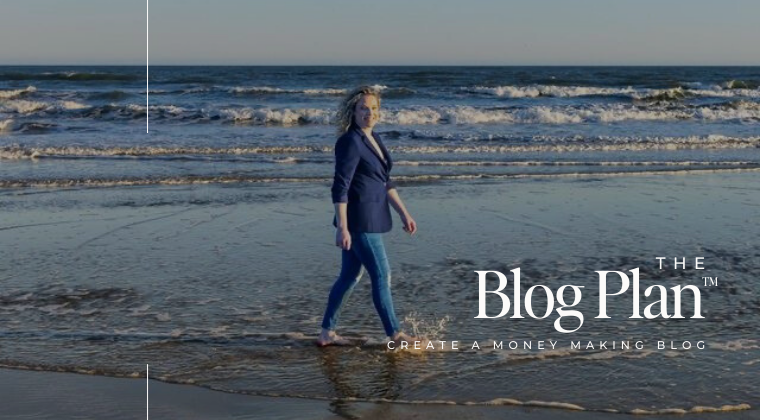cover photo for online course, how to start a blog