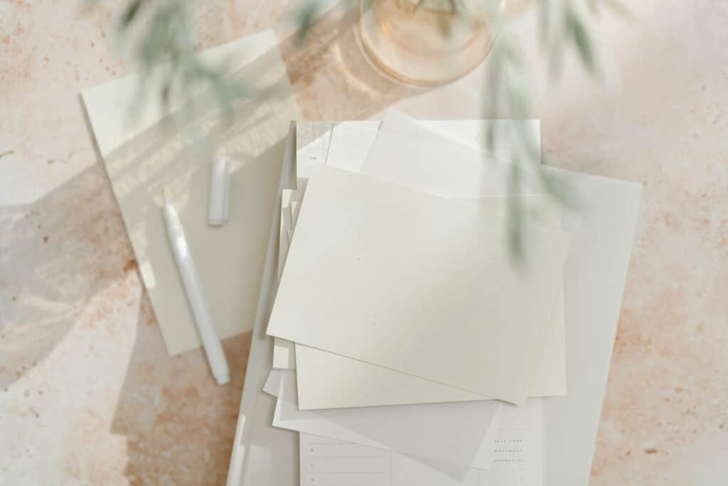 blogging supplies like paper and pen to take notes