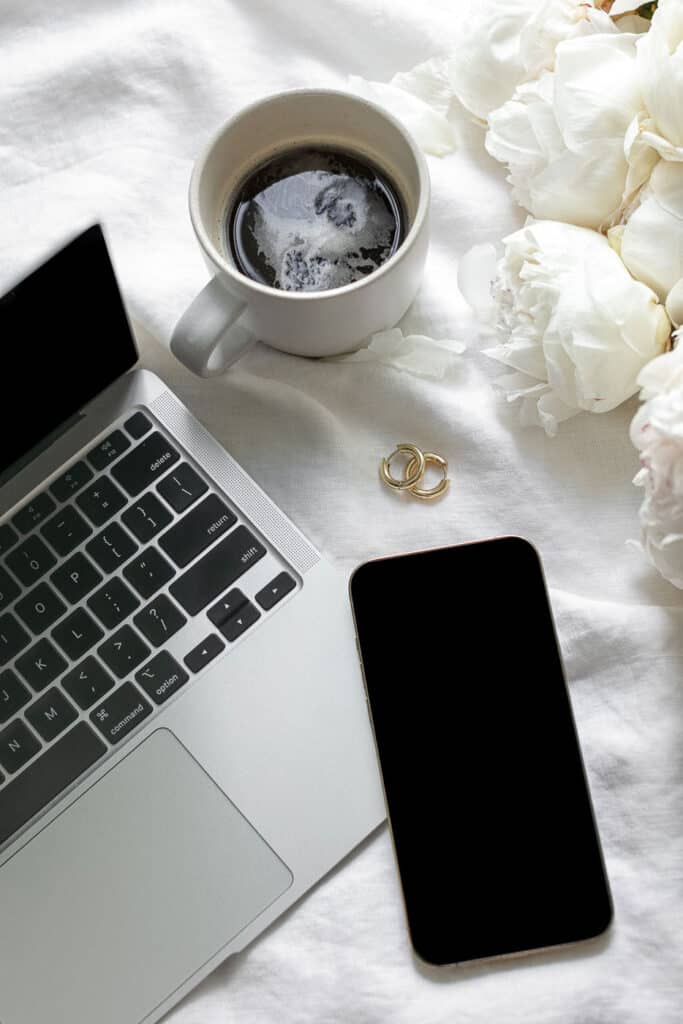 computer and phone to search for how to do seo yourself