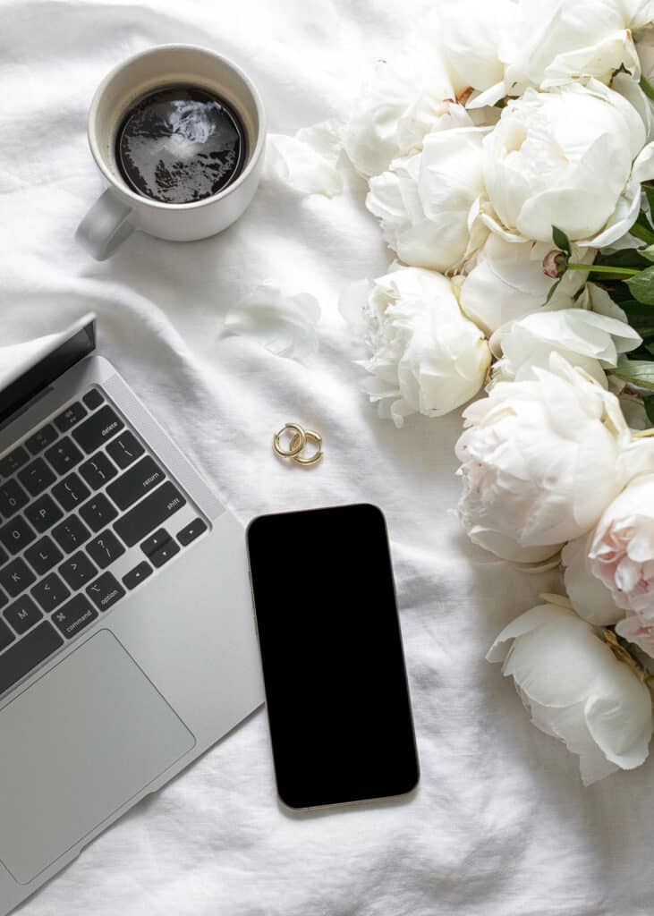 computer and phone to search for how to do seo yourself